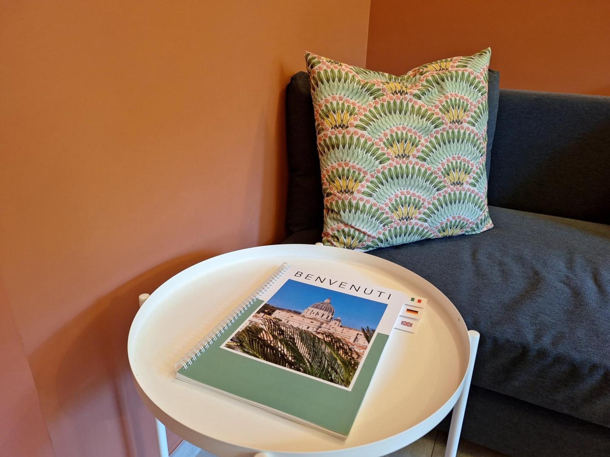 Delmirani'S Book Apartments - Vatican View Roma Esterno foto